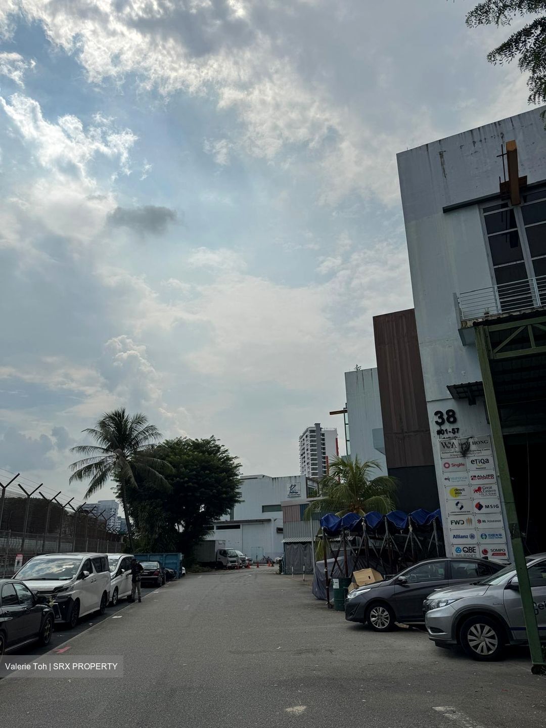 Enterprise Hub (D22), Factory #492017531